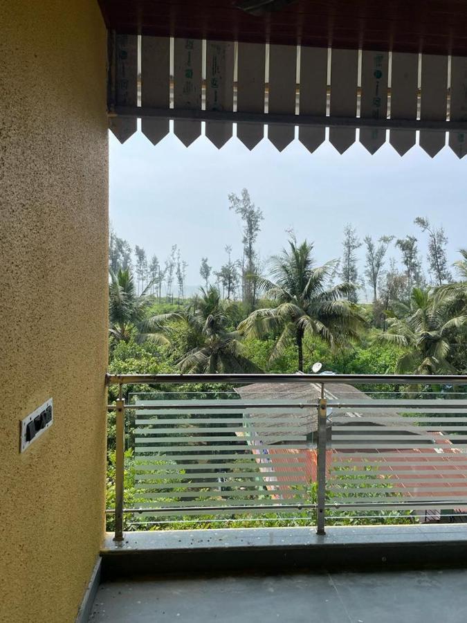 Sea View Beach Resort アリバグ エクステリア 写真